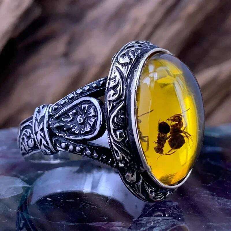 Vintage Big Oval Natural Agate Stone Men Retro Inlaid Yellow Red Zircon Ant Ring for Women Wedding Band Jewelry