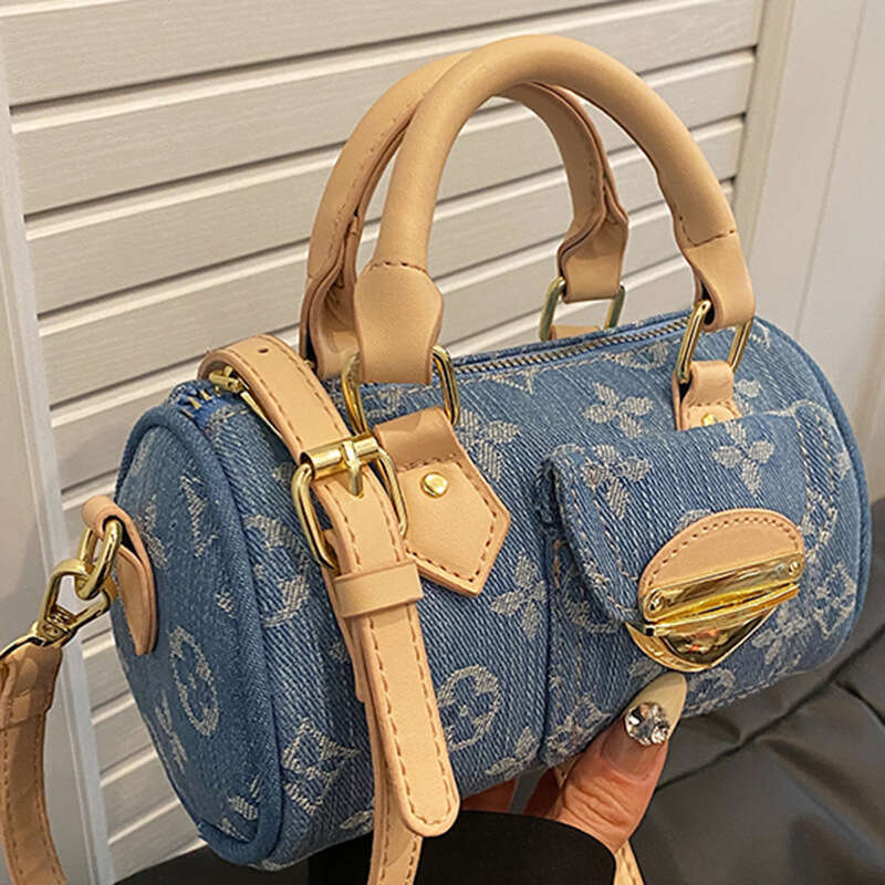 New Designer Bag for Women Pillow Bags Woven Denim Handbag Shoulder Trendy Fashion Womens Blue Bag