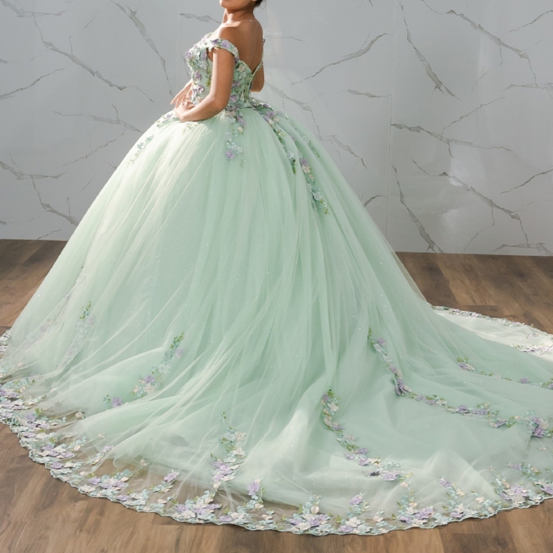 Light Green Shiny Quinceanera Dresses Off The Shoulder Applique Lace Beading Tull Party Birthday Sweet 16 Dress Vestidos 15 De Anos