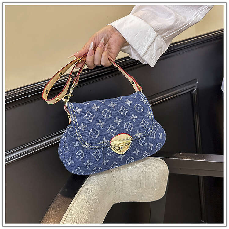 New Womens Designer Bags Denim Fabric Vintage Underarm Large Capacity Lock Buckle Single Shoulder Crossbody Fashion Women's Bag