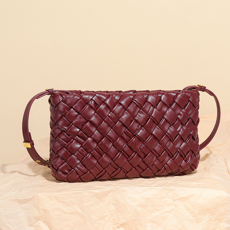 Classic New Woven for Women French Underarm Fashionable and Stylish Single Shoulder Crossbody Horizontal Small Square Phone Bag
