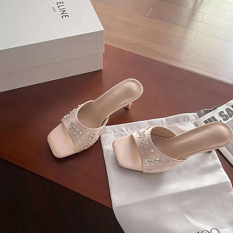 34-42 Plus Size French Style Square Toe Cat heel Satin Sandals for Women 2025 New heelegant Petal Rhinestone High heels to Match Dresses