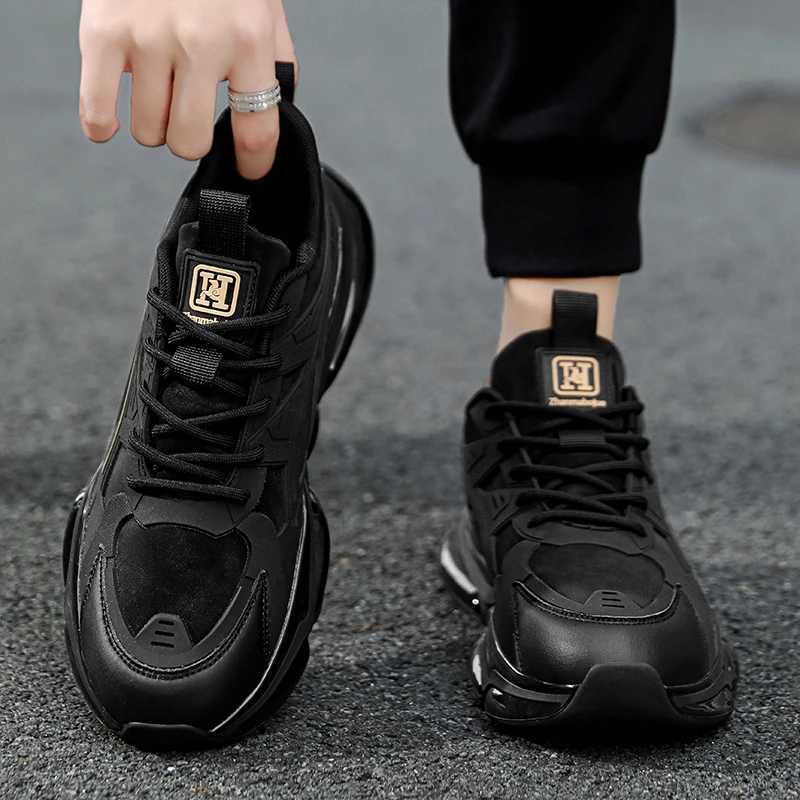 Mens luminous light breathable casual sports shoes soft sole four seasons new comfort outdoor running shoes students sneakers Z250930