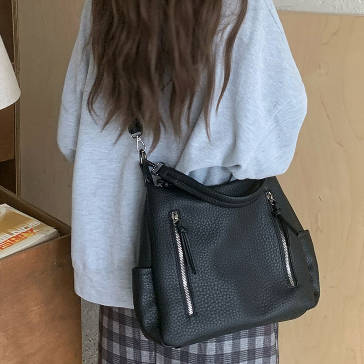 New Women's Retro Soft Leather Handbag Luxury Bag Work Commuter Shoulder Bag High end Designer Bag Wallet Shoulder Bag