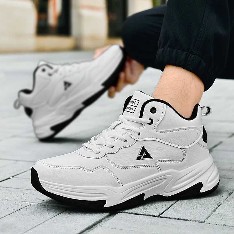 mens sports shoes outdoor four season casual fashion light thick soled anti slip running fashion wearresistant casual sneakers Z250930