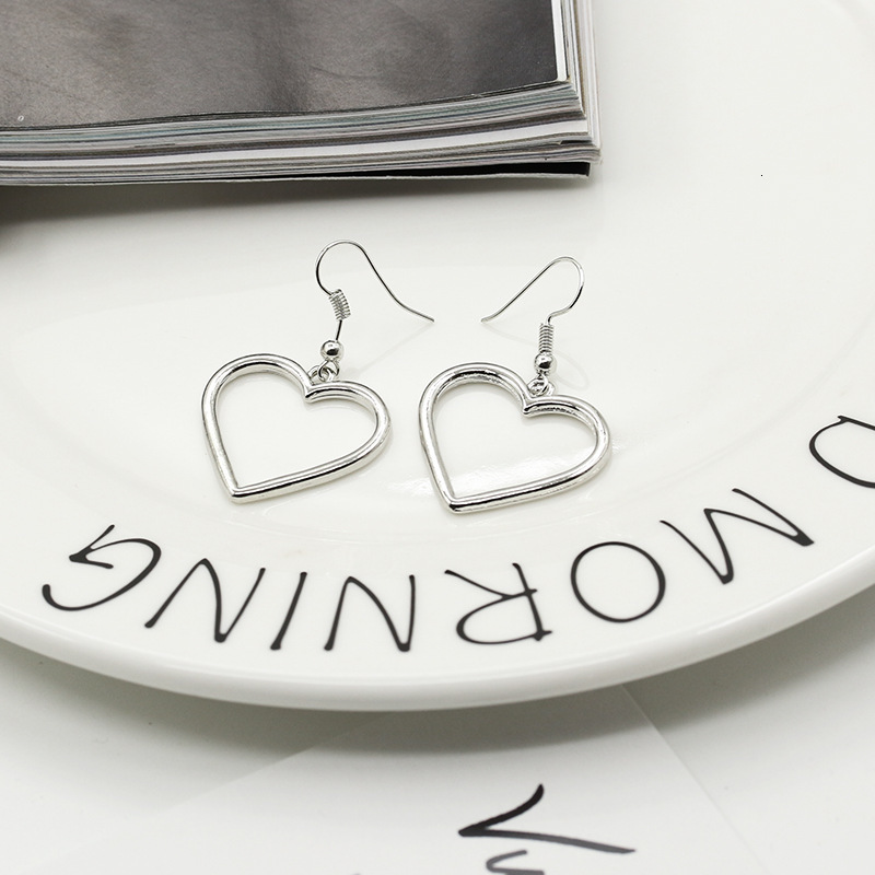 Fresh Ear Jewelry Haruku Hollow Heart Soft Girl Women's Stud Earrings