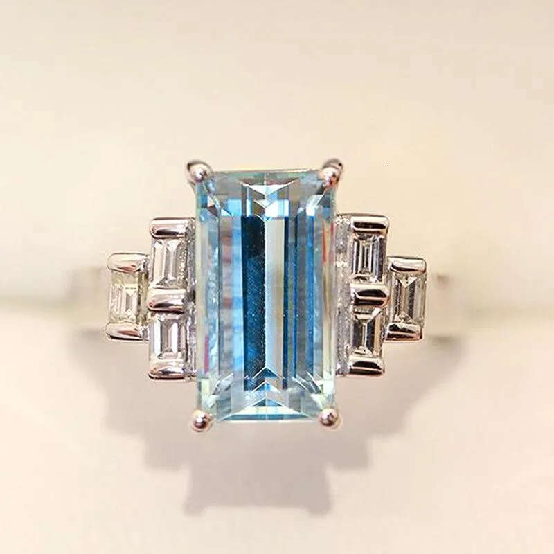 Wholesale Bulk Aquamarine Cluster Rings Sier Wedding Engagement For Women Huge Sky Blue Cubic Zircon Prong Setting Valentine's Gift