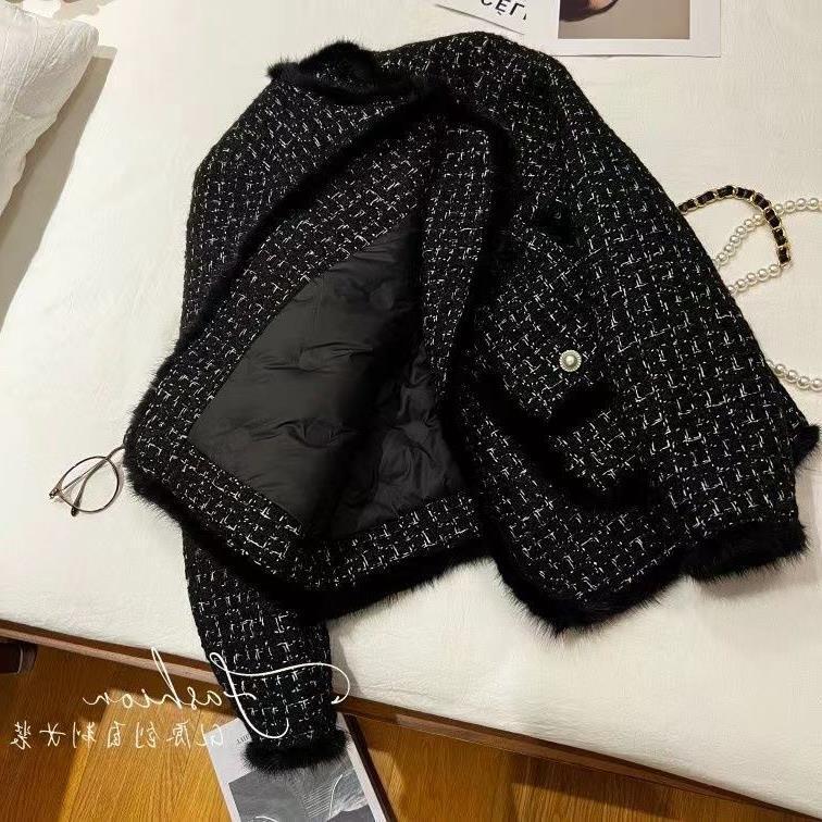 2025 Designer Women's Winter Fashion Thick Cotton Mat Slim Fit Top, Rough Texture Autumn Coarse design Wool Short Coat and Winter New Luxury Jack