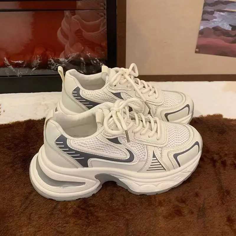 Womens Fashion Sneakers 2024 New Casual Running Sneakers Design Luxury Womens Shoes Breathable Tennis Shoes Platform Shoes Z250930