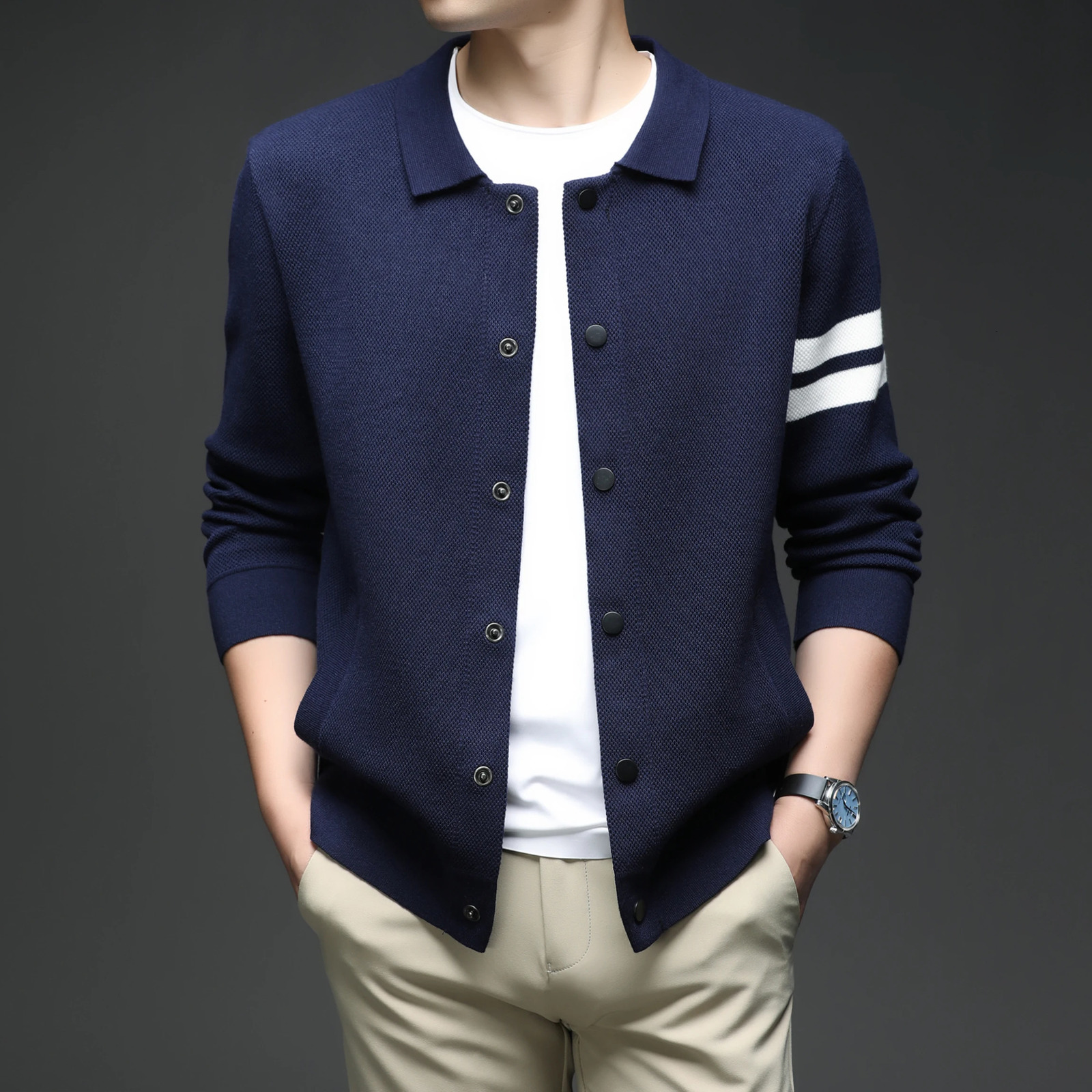 Mens knitted cardigan collar autumn and winter mens sweater fashion versatile leading jacket 250929