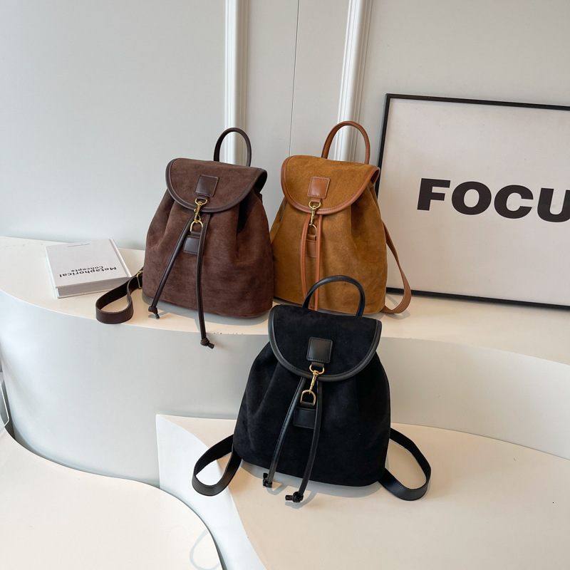 Designer Fashion Retro Handbag 2025 New Multi functional Women's Backpack