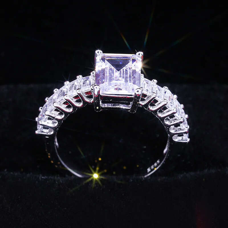 Rulalei 2024 Choucong Brand Wedding Rings Jewelry Sterling Sier Princess Cut 5A Cubic Zircon CZ Dia Gemstones Party Women Band Ring Gift