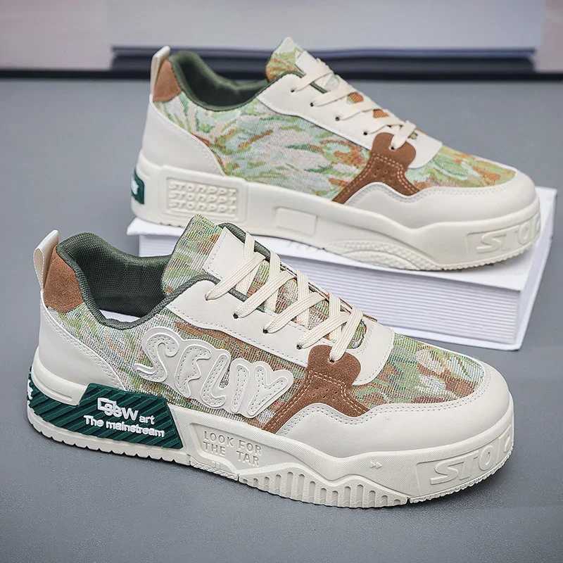 Korean Version Mens Casual Sports Shoes Fashionable and Versatile Letter Style Casual Board Shoes Z250930