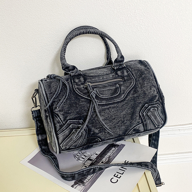 Retro motorcycle style denim bag European and American style large capacity autumn and winter new luxury bag fashionable versatile style designer bag