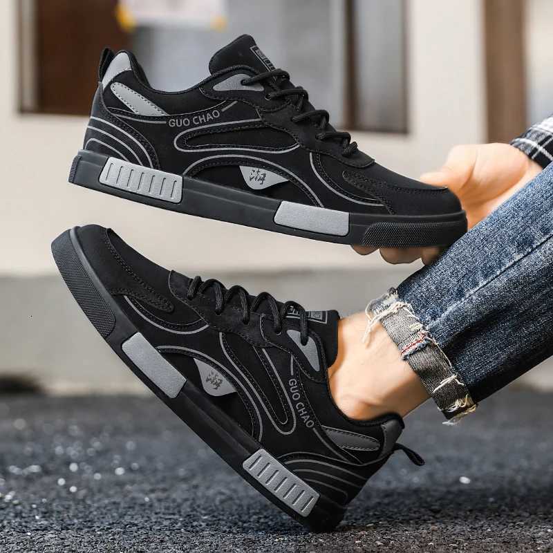 Mens Casual Board Shoes Are Lightweight Fashionable Versatile Mens Casual Shoes Mens Plus Size Outdoor Travel Shoes Z250930