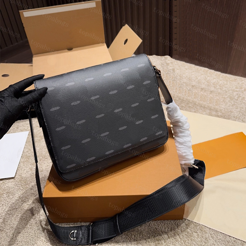 mens outdoor designer bags fashion messenger bags gentleman classic vintage crossbody bags canvas and real leather fashion shoulder bag