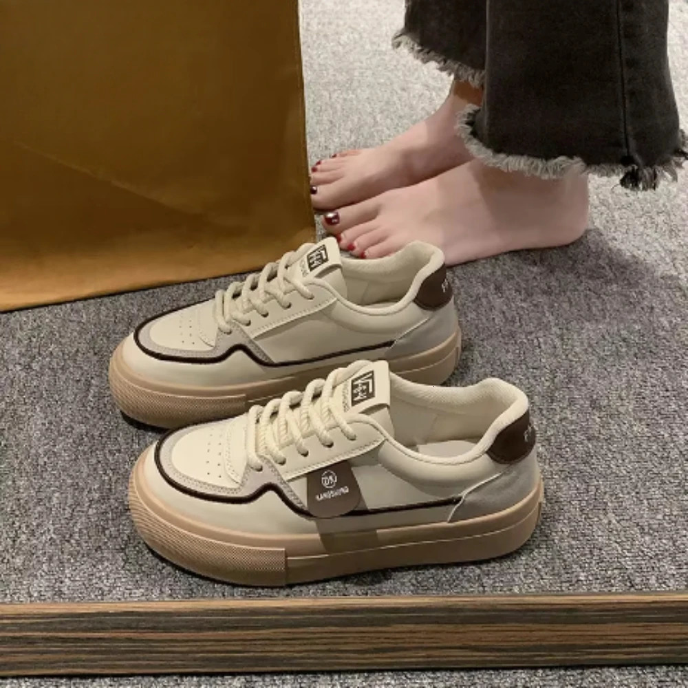 Flat Running Shoes for Women Sports Lightweight Casual Fashion Shoes Womens Sneakers White Tennis Shoes Size 3540 250930