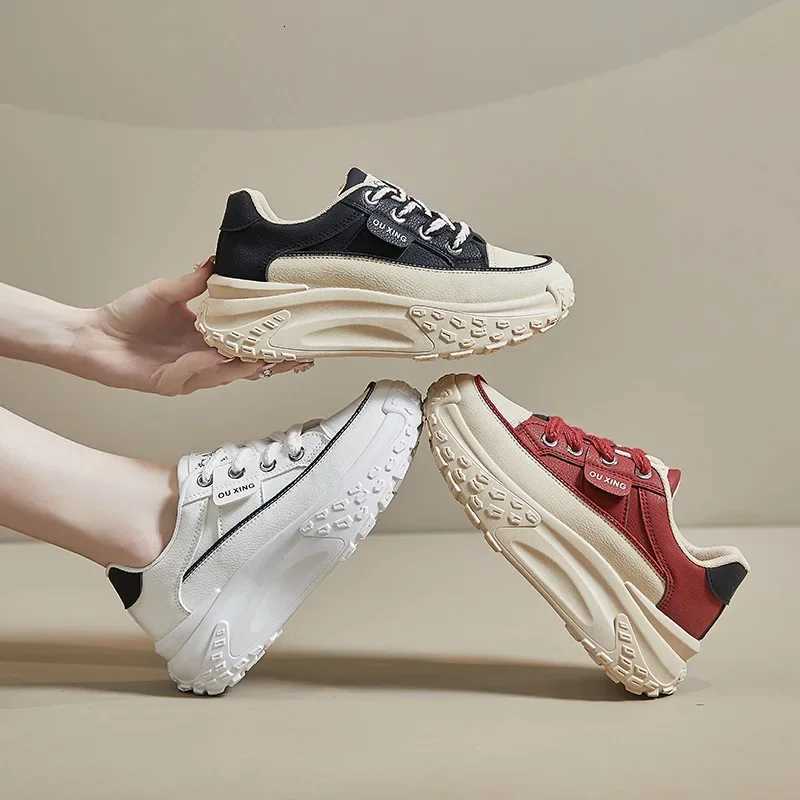 2024 New Model Shoes for Women Wearresistant and Antislip Casual Sports Shoes Thick Sole Adds Height Vulcanized Casual Shoes Z250930