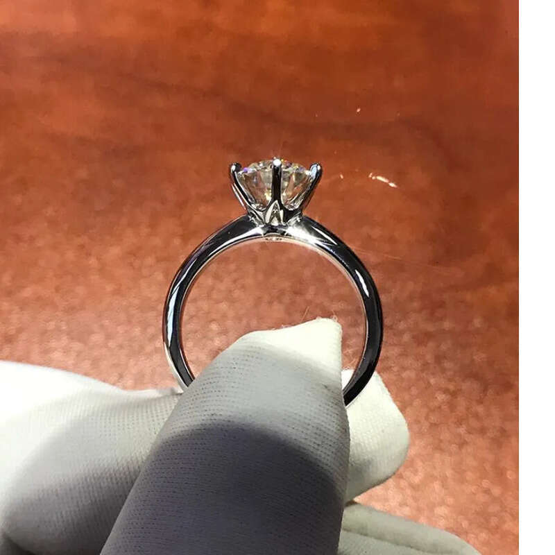 Victoria Wieck Brand New Jewelry Pure 100% Sterling Sier Solitaire Round Cut White Topaz CZ Dia Women Wedding Band Ring