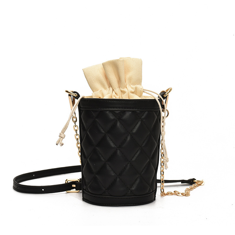 Women's mini handbag with diamond grid texture, solid color drawstring, pleated luxury bag, autumn and winter new fashion bucket bag, designer ba