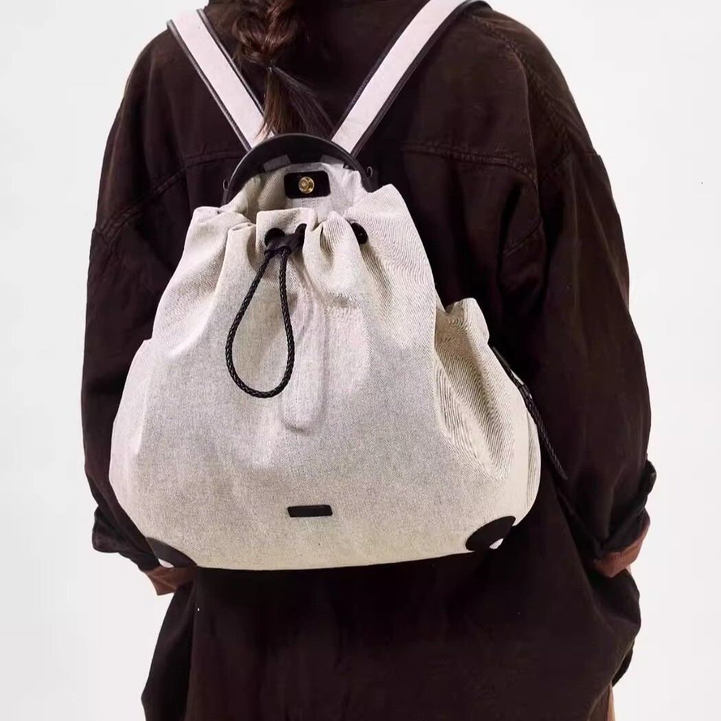 Designer women's backpack 2025 new multifunctional leisure niche commuting computer bag