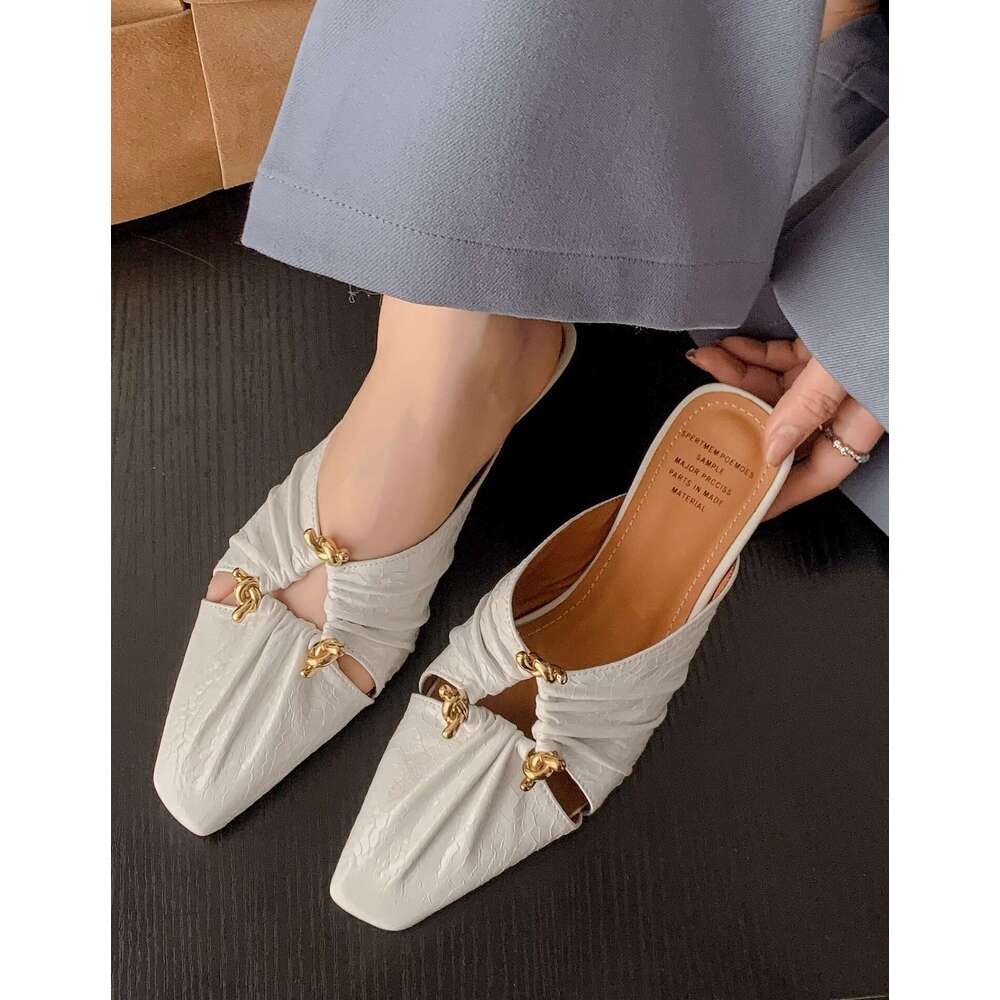 Genuine Leather Sandals for Women Designer Shoe Outdoor Fashionable High-End Closed-Toe Mules with Skirts