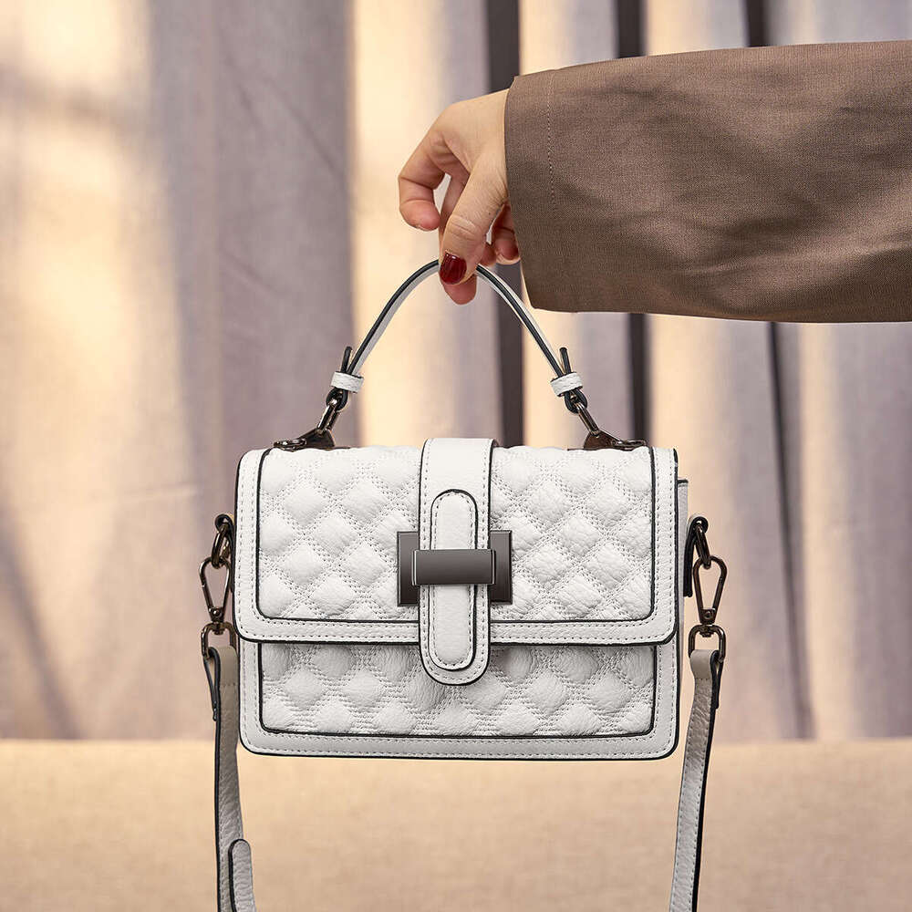 Luxury bag Women s Summer Top Layer Genuine Leather Handbag Trendy Fashion Versatile Textured Quilted Crossbody Bag