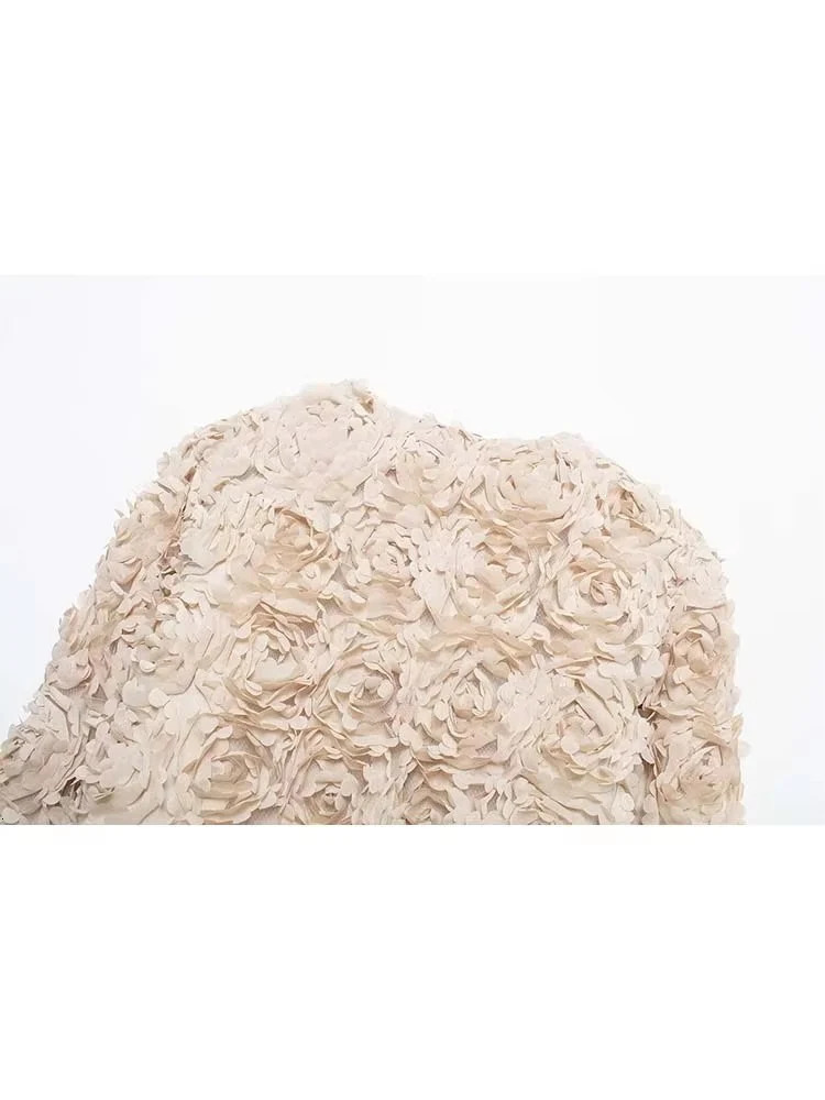 2025 Autumn Women Jacket Short Casual Textured Flower Elegant Fashion Long Sleeve Streetwear Outerwear 250930