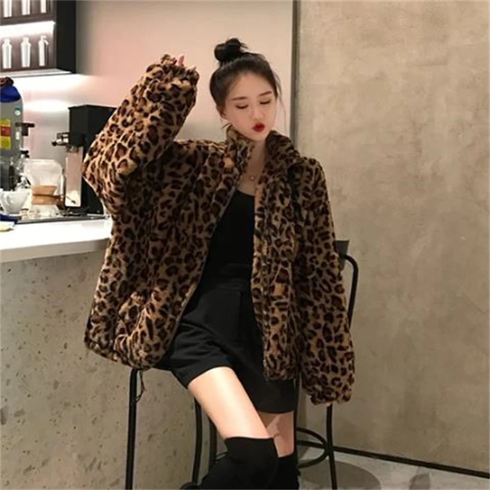 Women Warm Fur Outerwear Plush Jacket Winter Long 2024 Korean Version Loose Lamb Wool Faux Leopard Print Coat 250930
