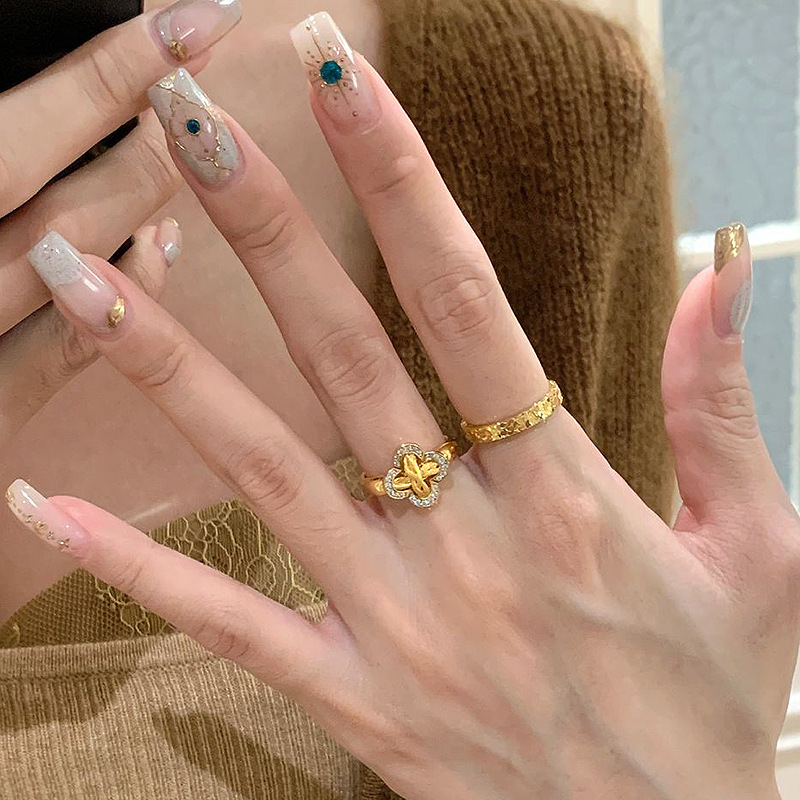 New Chinese Style Ancient Brushed Vine Four-Leaf Flower Gold Full Diamond Sparkling Ring for Women