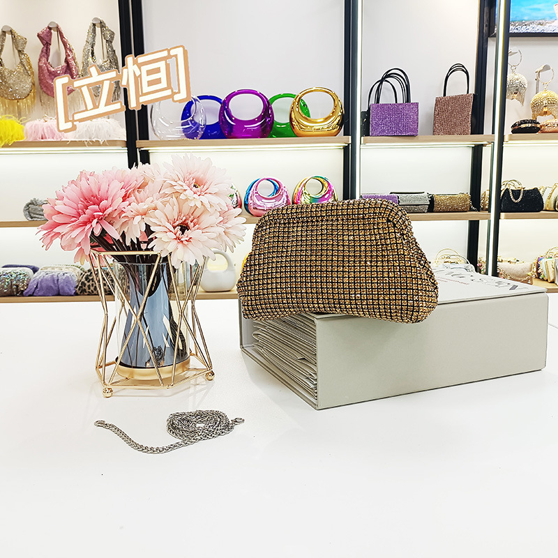 Designer Bag Light Diamond-studded Shell Bag Rhinestone Evening Bag Women's Handheld Underarm Bag Diamond-studded Single Luxury Bag Shoulder Cros