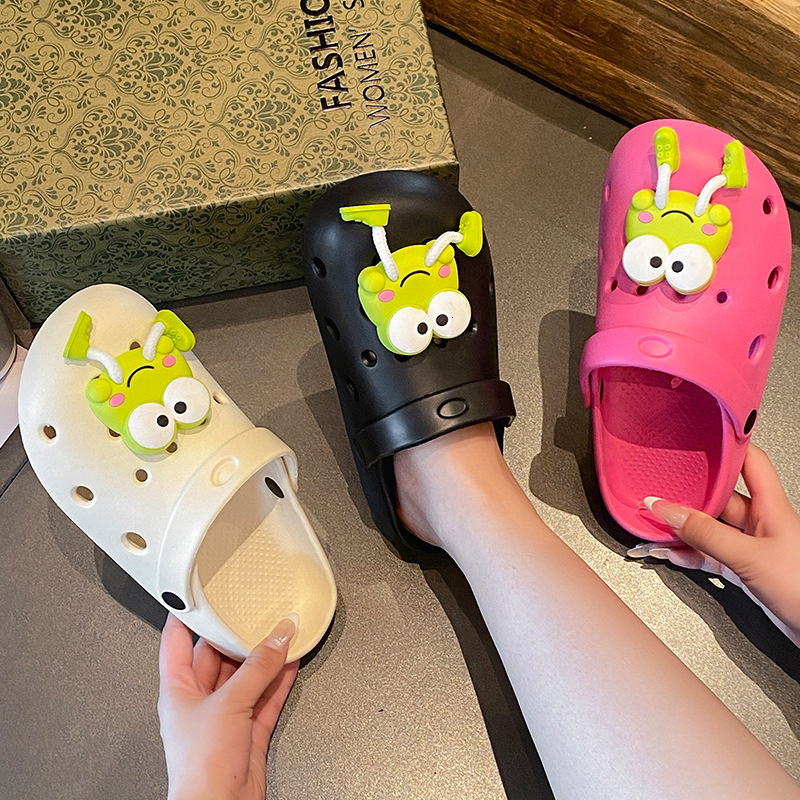 DIY Croc Women, Outdoor Closed-Toe Summer New Thick-Soled Slippers with Stepping Comfort, Beach Sandals for Men ddmymarket