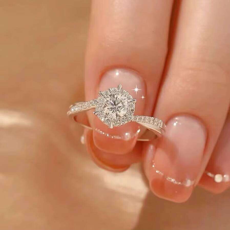 Fashionable Grass Stone Wedding for Women with Bright VVS moissanite ring Imitation Rhodium Plated Bridal Ring Jewelry