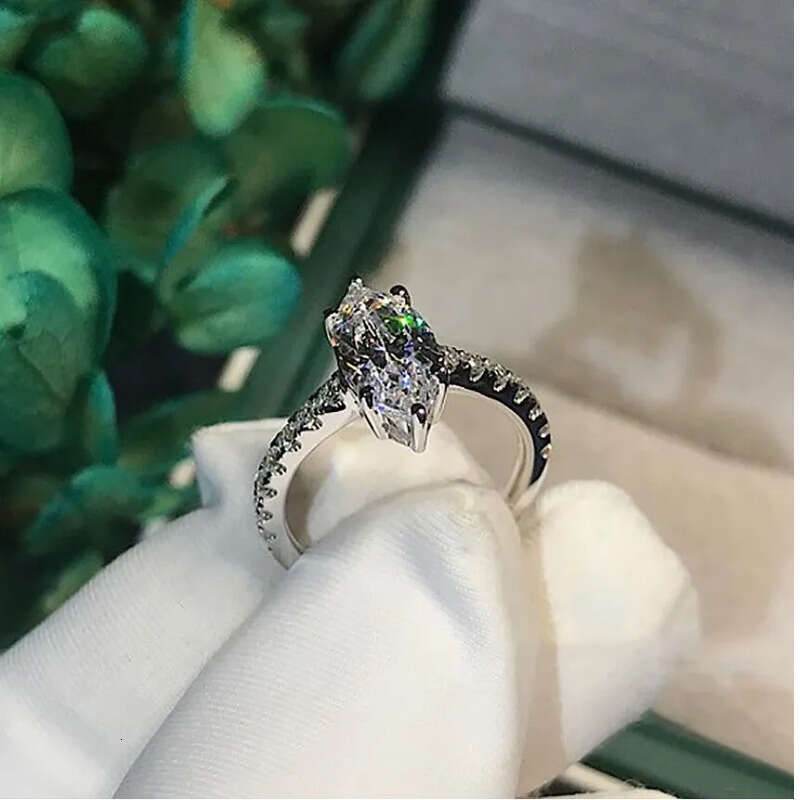 5CT Sparkling Hot Sale Jewelry White Gold Fill Marquise Cut Moissanite Dia Eternity Party Women Wedding Band Ring For Love
