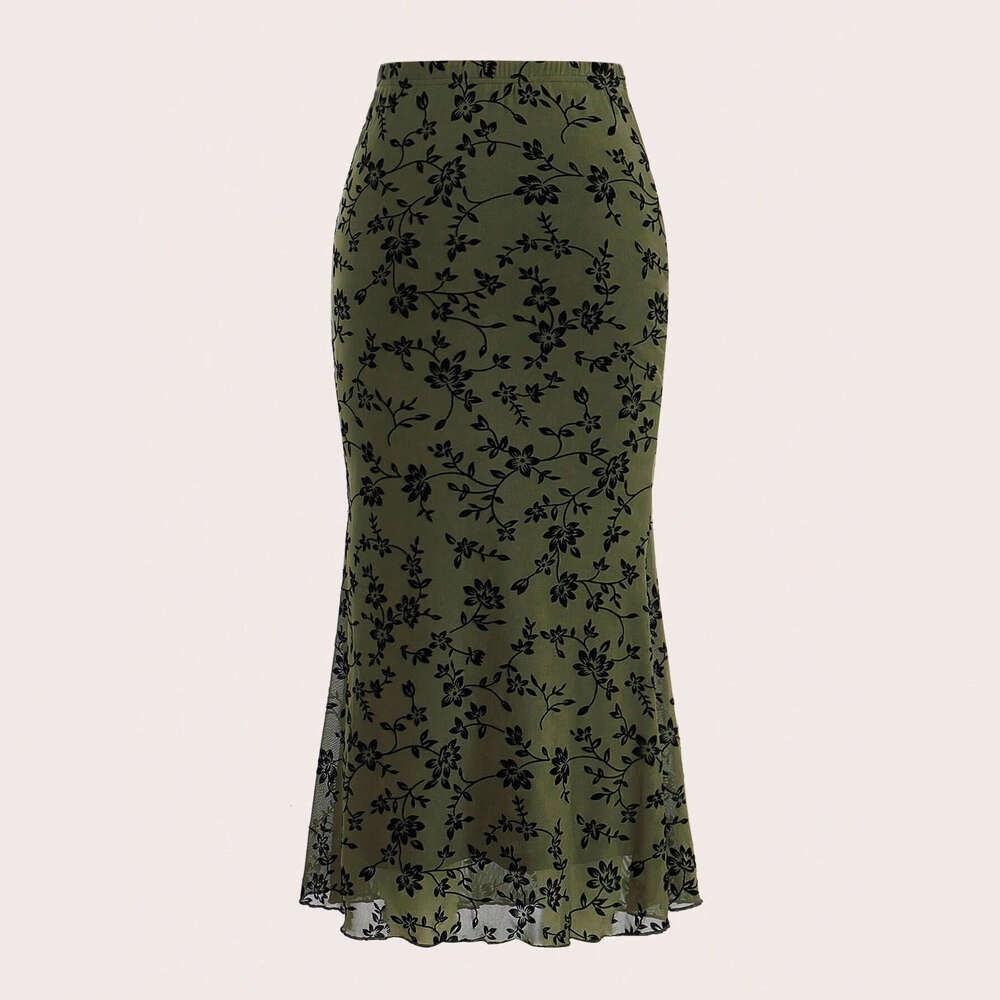2025 Autumn New Dark Green Floral Half Casual Versatile Fish Tail Skirt Flaunts Elegant Figure