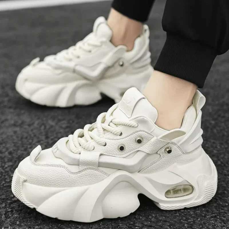 Men Chunky Sneakers Platform Shoes Outdoor Comfortable Sports Shoes for Men Lace Up Tennis Shoe New Height Increasing Male Shoes Z250930