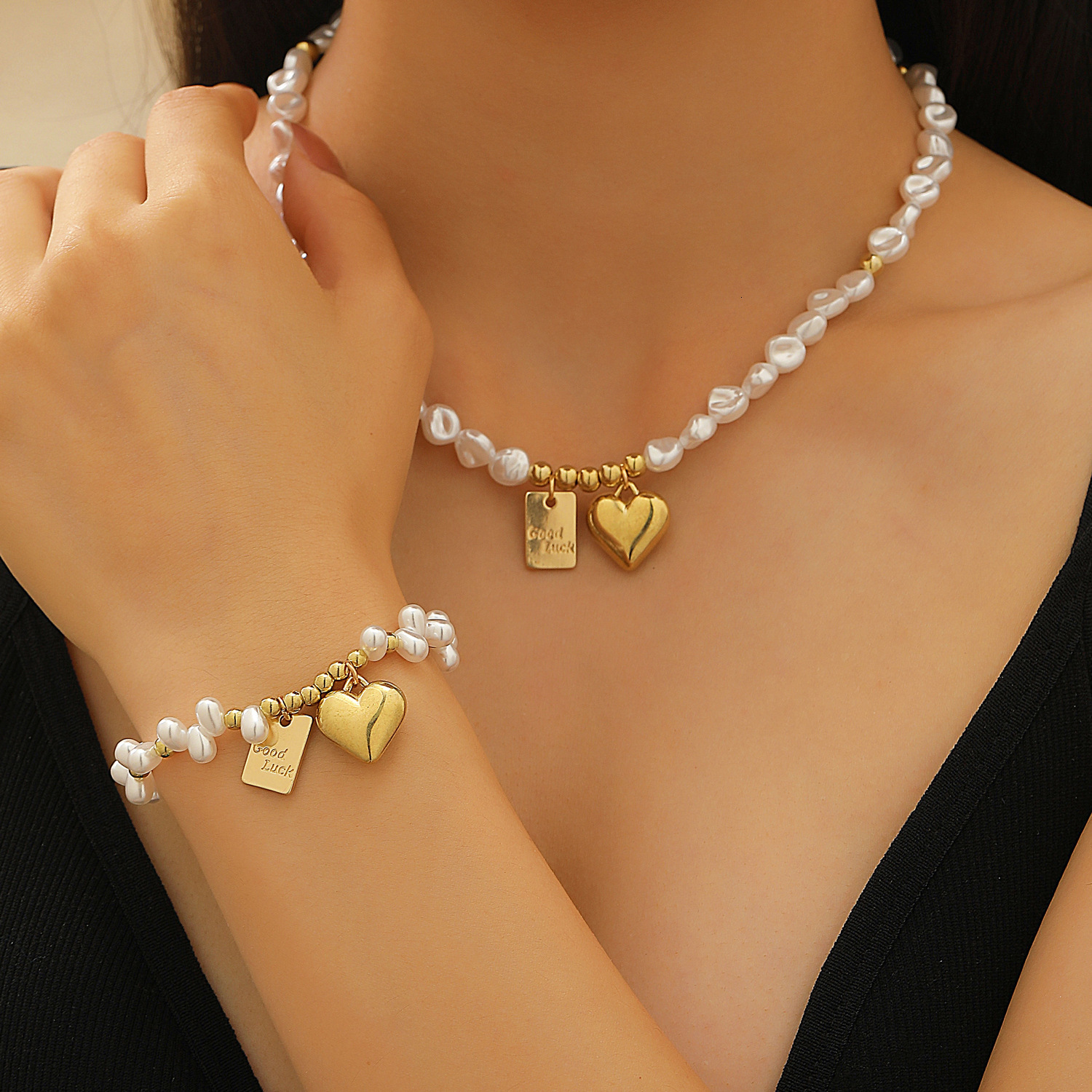 OT Buckle Jewelry Accessories High-end Irregular Baroque Pearl Necklace Bracelet Set for Women