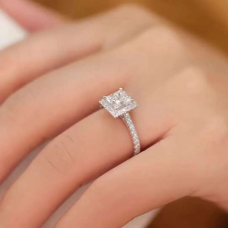 7Carat 1ct 5.5mm Princess Cut Moissanite Ring D Color with GRA Certificate for Wedding Engagement