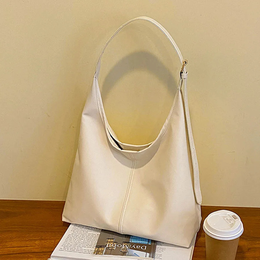 Trendy Casual Soft PU Womens Handbags Solid Color Large Capacity Female Shoulder Bag Retro Tote Bag For Commute Shopping 250929