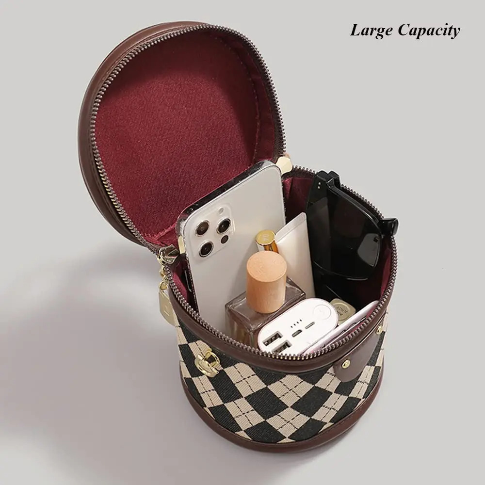 Womens Bag for Women Fashion Zipper Small Handbags For Women Leather Bucket Shoulder Bag Trend Pendant 250930