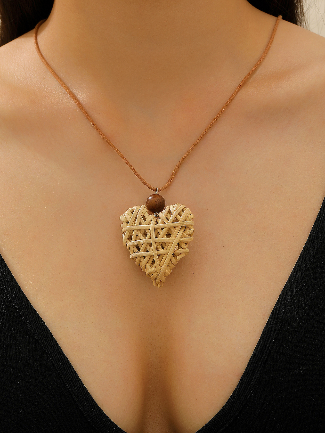 Bohemian Ethnic Style Heart Moon Woven Necklace for Women, Niche Long Accessory, Melad Autumn Winter Sweater Chain