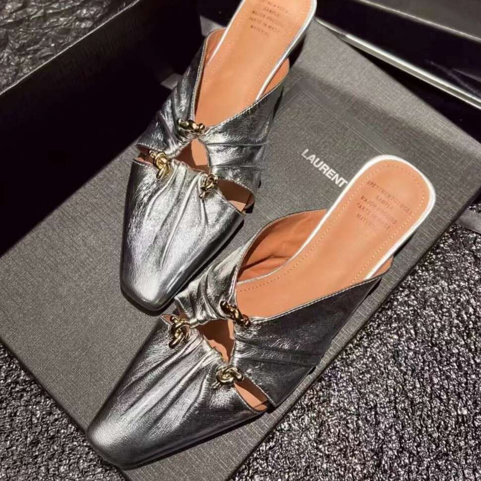 Genuine Leather Sandals for Women Designer Shoe Outdoor Fashionable High-End Closed-Toe Mules with Skirts
