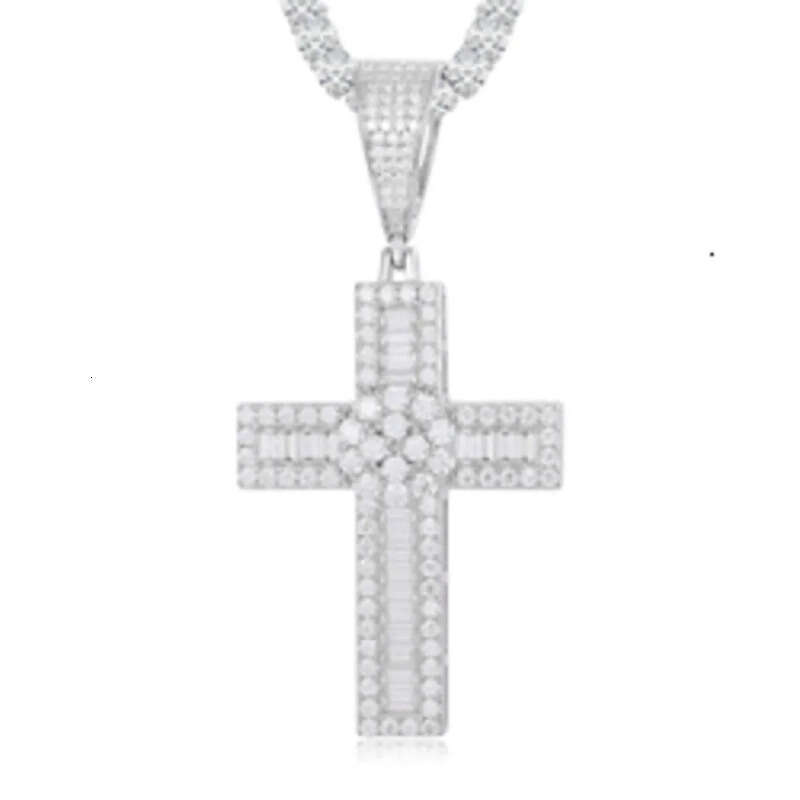 New Design Hip Hop Jewelry Sterling Sier VVS Baguette Moissanite Dia Cross Pendant for Mens Women