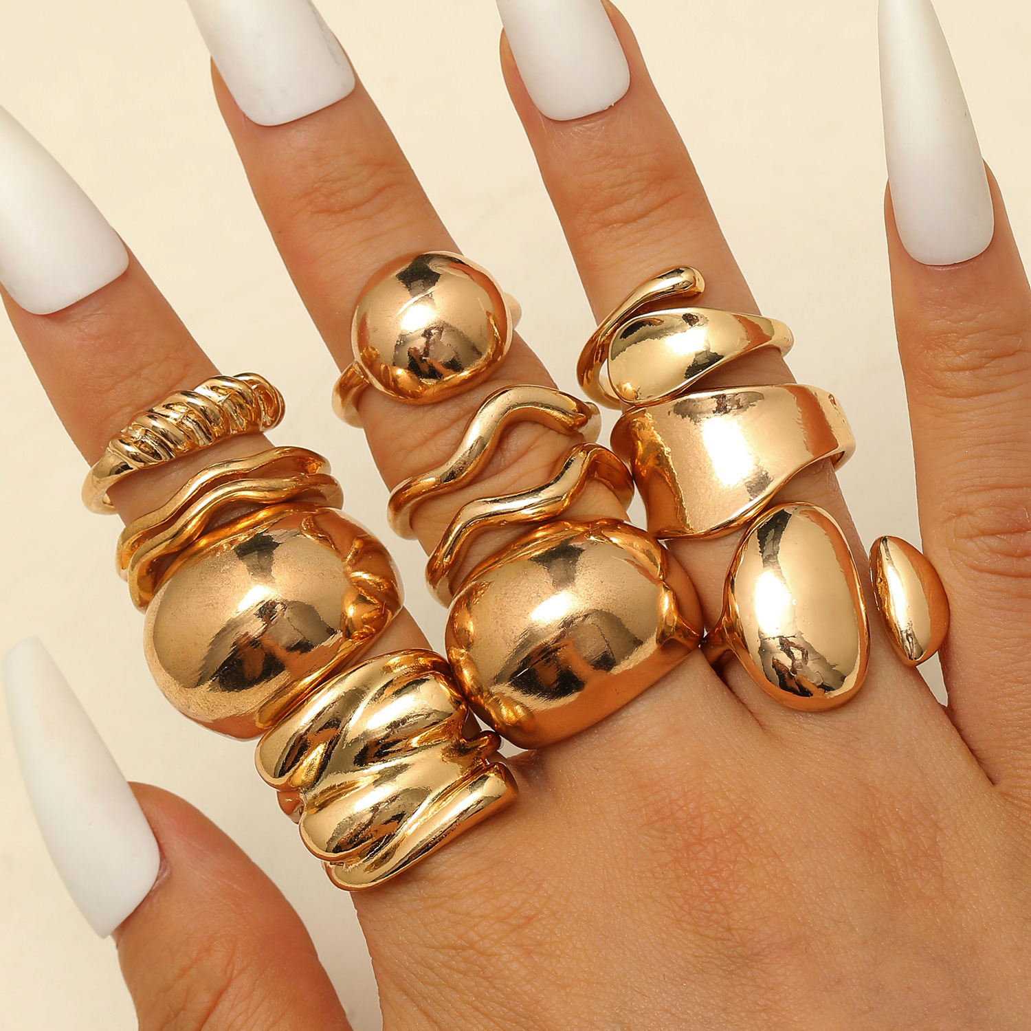 Unique Niche Design Exaggerated Lava Lines Irregular Water Drop Smooth Surface Set Ring for Women