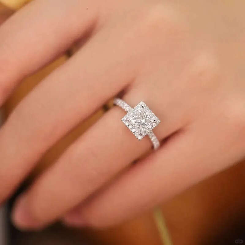 7Carat 1ct 5.5mm Princess Cut Moissanite Ring D Color with GRA Certificate for Wedding Engagement