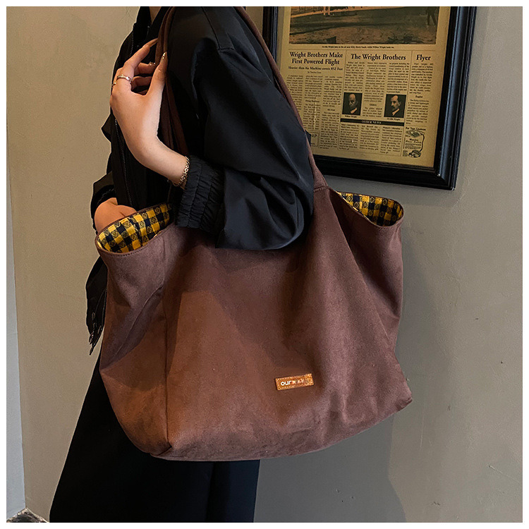 Ladies casual large capacity armpit bag autumn new suede handbag shoulder crossbody bag designer bag ladies Luxury bag shoulder bag Designer Bag