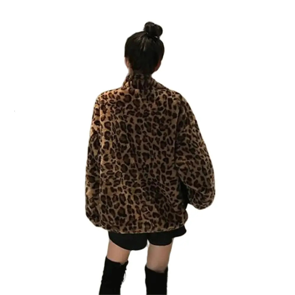 Women Warm Fur Outerwear Plush Jacket Winter Long 2024 Korean Version Loose Lamb Wool Faux Leopard Print Coat 250930