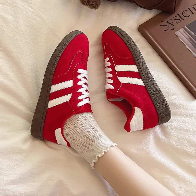 Women Sneakers Red Women Shoes Softsoled Casual Sport Shoes Ladies Outdoor Running Vulcanized Shoes Women Zapatillas Mujer 250930