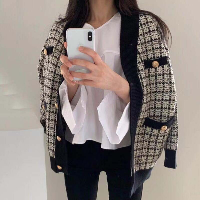 2025 autumn and winter women's elegant small designer high-end multifunctional medium loose knitted cardigan woolen sweater coarse wool new luxur