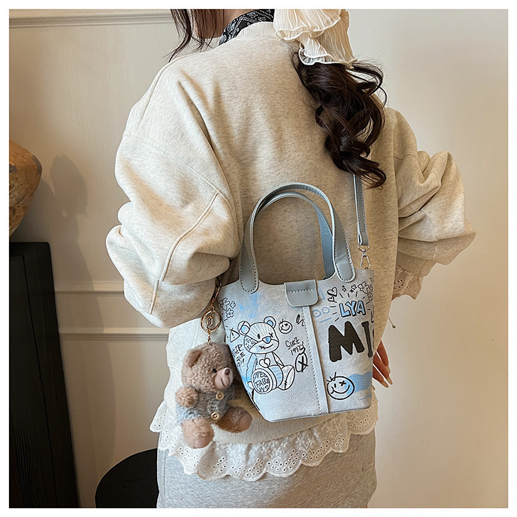 2025 Graffiti Women's Bucket Bag New Autumn/Winter Fashion Luxury Bag Elegant Retro niche Design Handbag Designer Bag